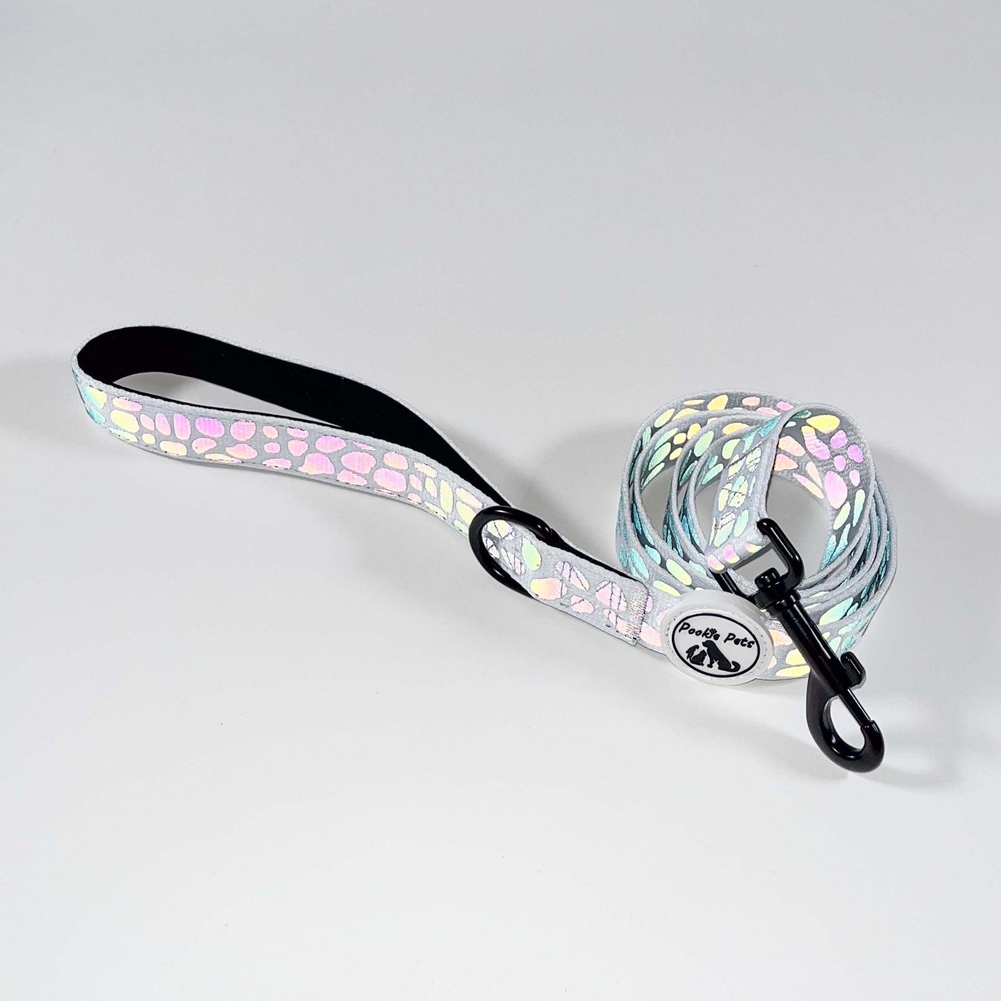 Reflective lead - Pebbles